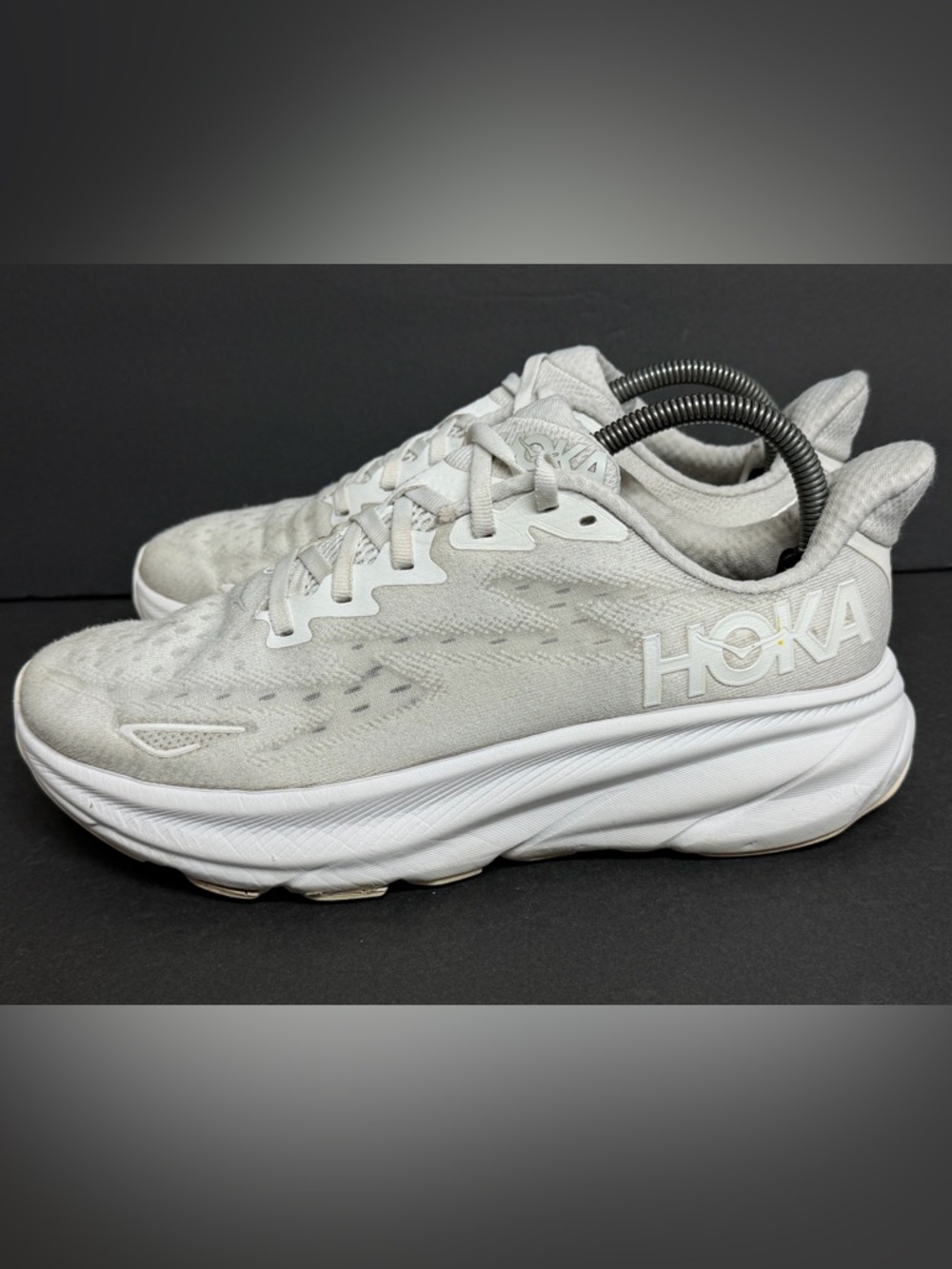 Hoka One One Clifton 9 Running Shoes Womens 9 White Cushioned Sneakers Athletic